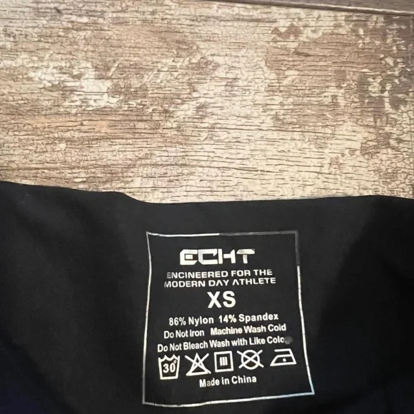 ECHT Black Leggings Streamlined Design - Picture 3 of 4